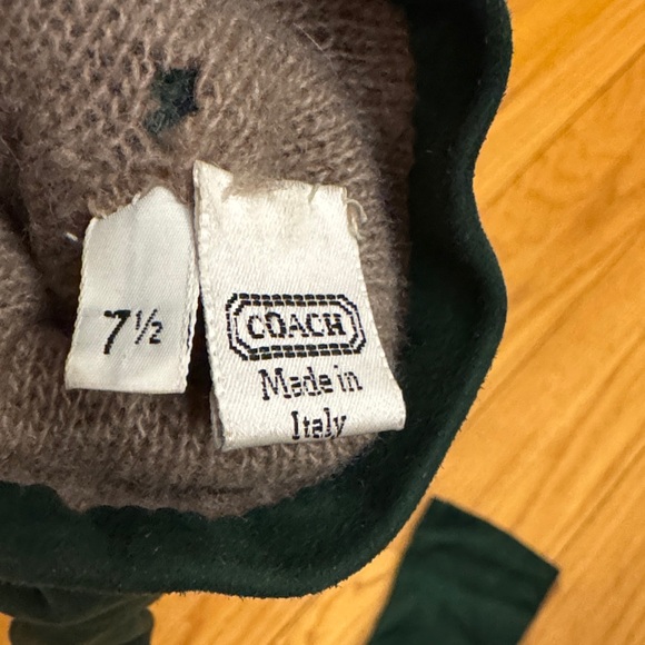 Coach Elegant Forest Green Suede Gloves - Picture 2 of 6
